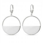 Moderne silberne Creolen