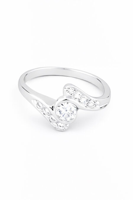 Silberner Ring mit Zirkonia