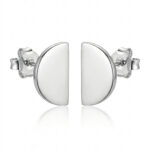 Moderne silberne Ohrringe