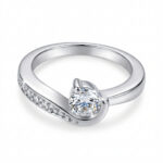 Silberner Ring mit Zirkonia