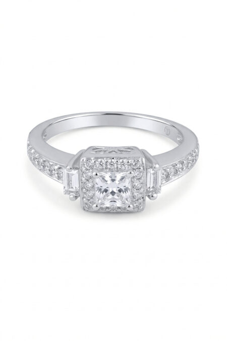 Silberner Ring mit Zirkonia