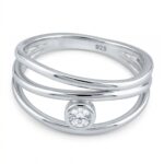 Srebrny pierścionek z cyrkonią