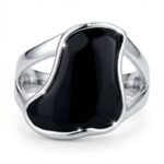 Srebrny pierścionek z onyksem