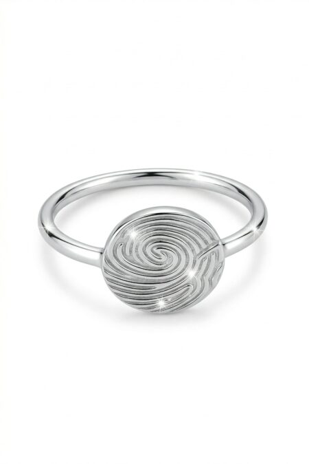 Silberner Ring mit Fingerabdruckmuster