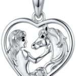 Srebrna zawieszka dziewczynka z konikiem